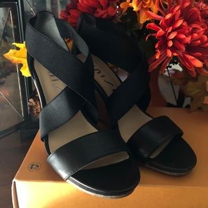 UNISA Black Wedges with Cork Base